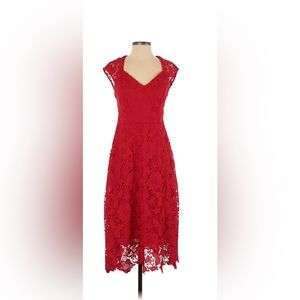 Guess Size 8 lace cocktail dress. Sleeveless V-Neck dress. Calf length. Midi.